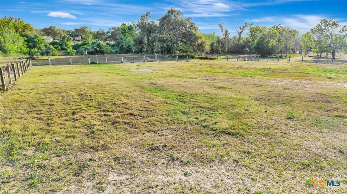 2.58 acres in Victoria County - photo 13