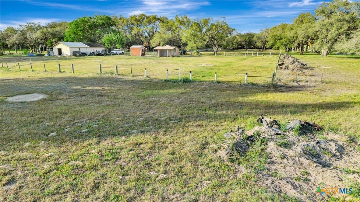 2.58 acres in Victoria County - photo 11