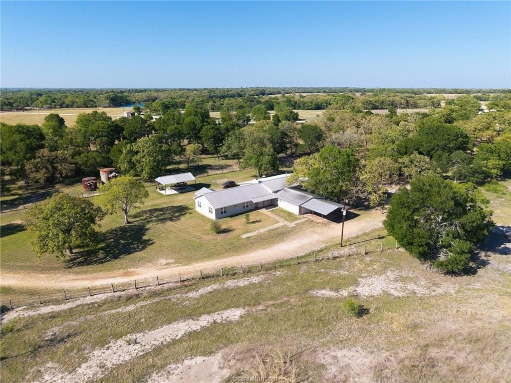 14.5 acres in Burleson County