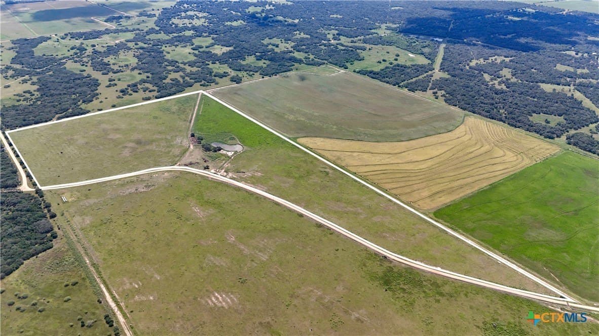 83 acres in Lavaca County gallery image 2