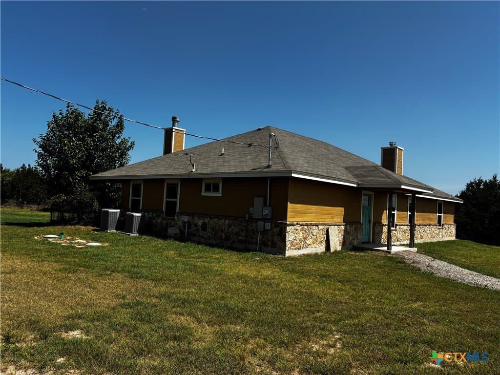 13.86 acres in Lampasas County gallery image 2