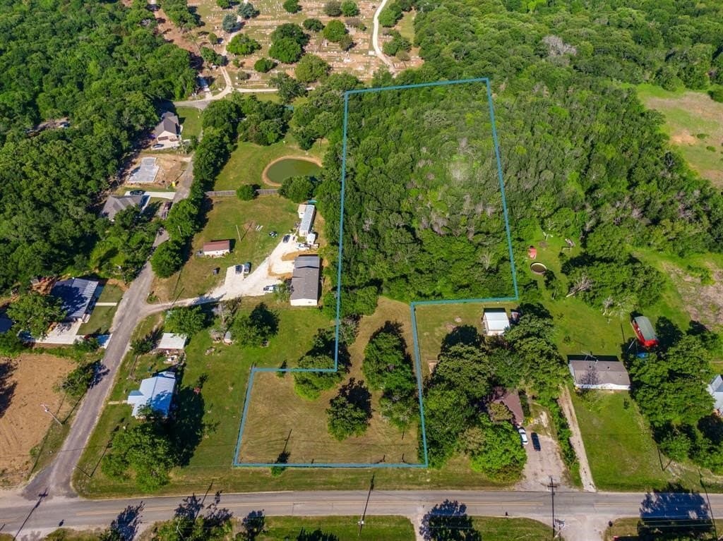 3.41 acres in Hill County
