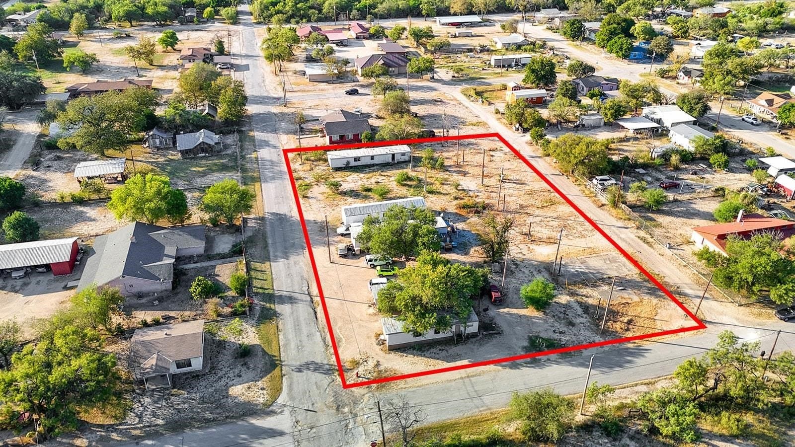 1.06 acres in Kinney County