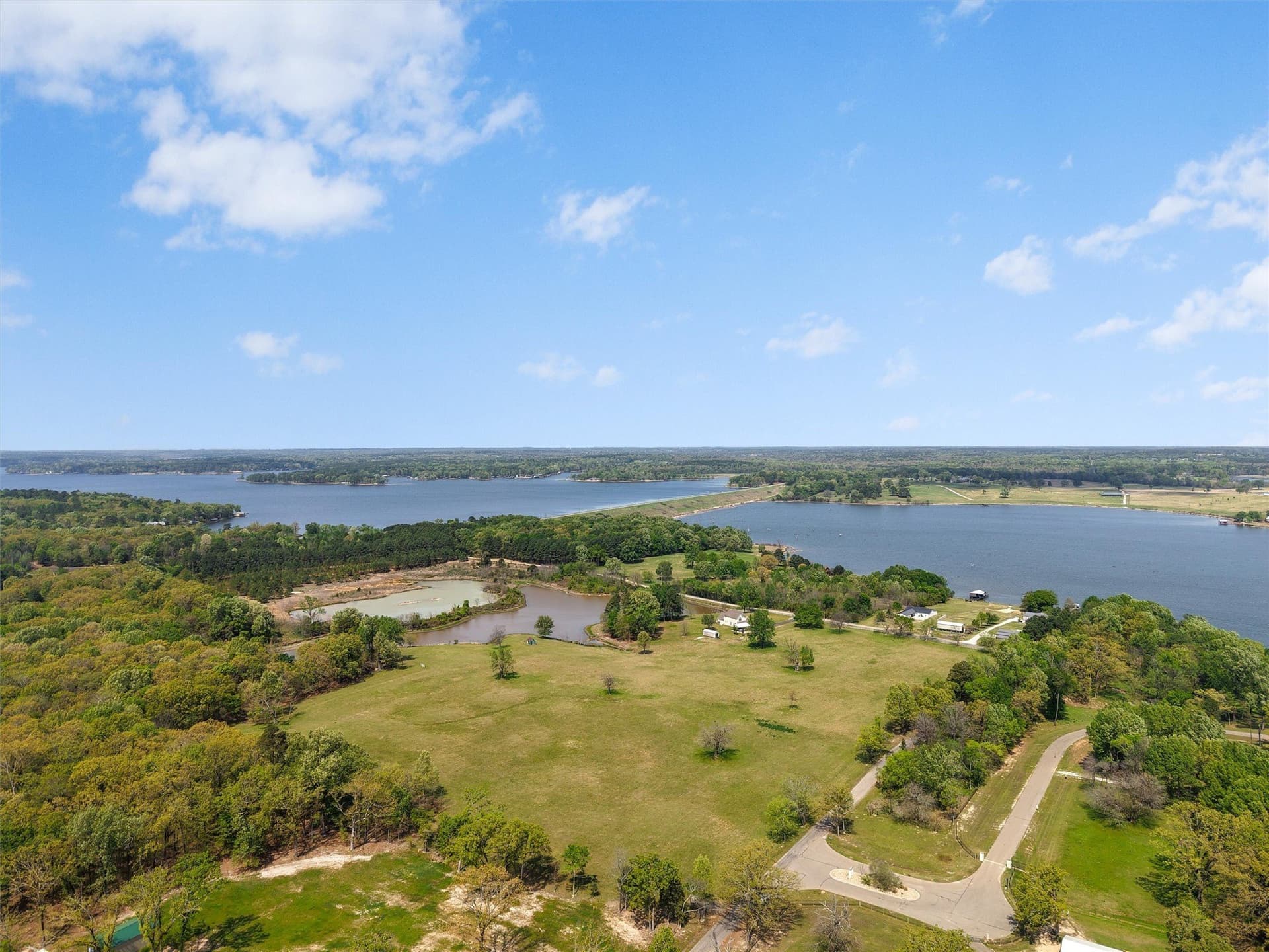 21.81 acres in Franklin (TX) County - photo 4