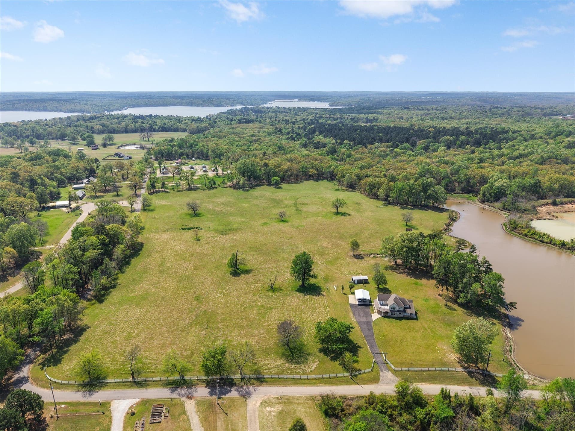 21.81 acres in Franklin (TX) County - photo 3