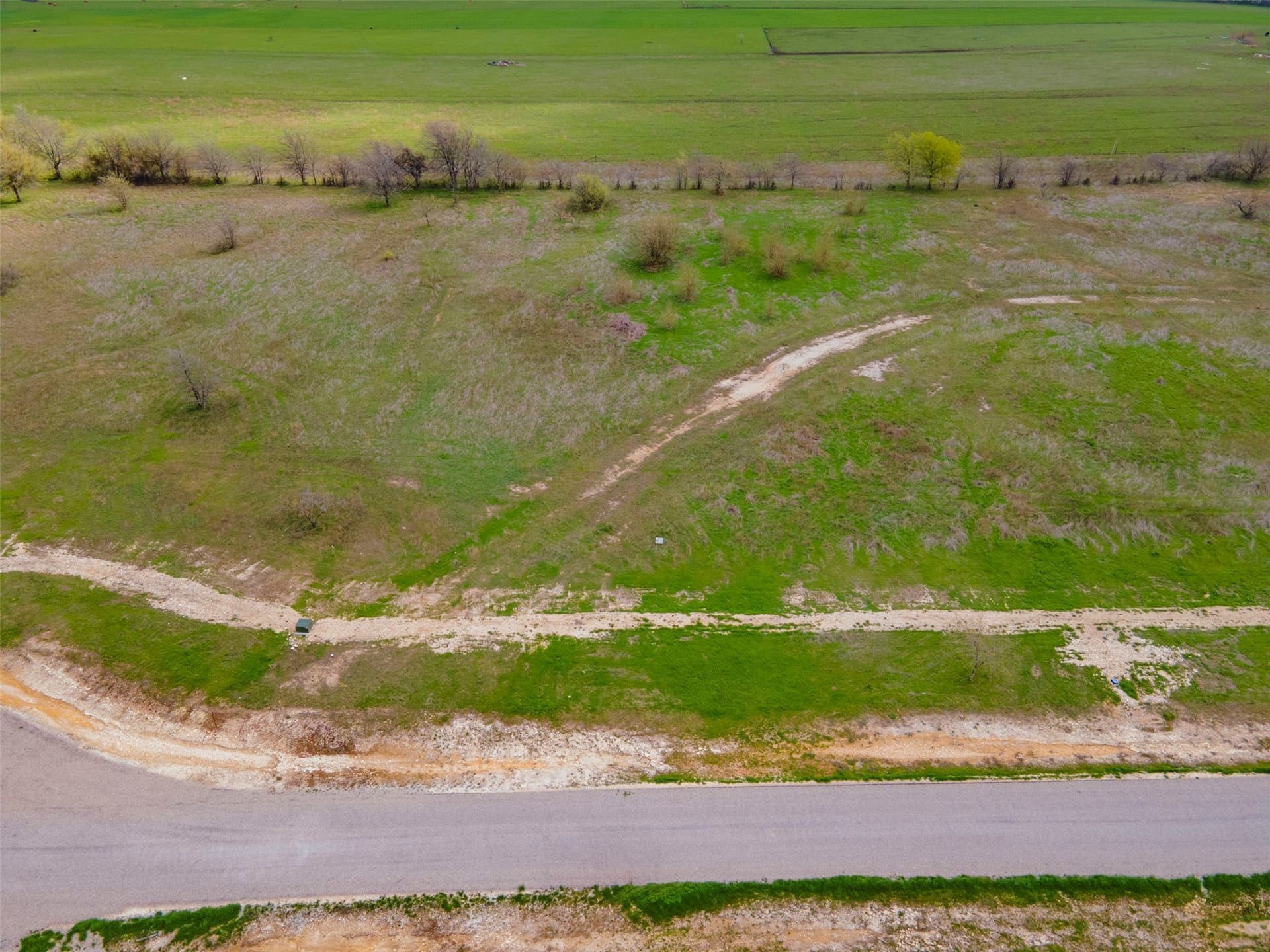 2 acres in Hill County - photo 3