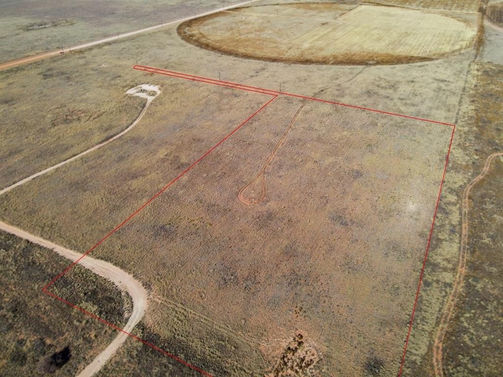 10.86 acres in Gaines County