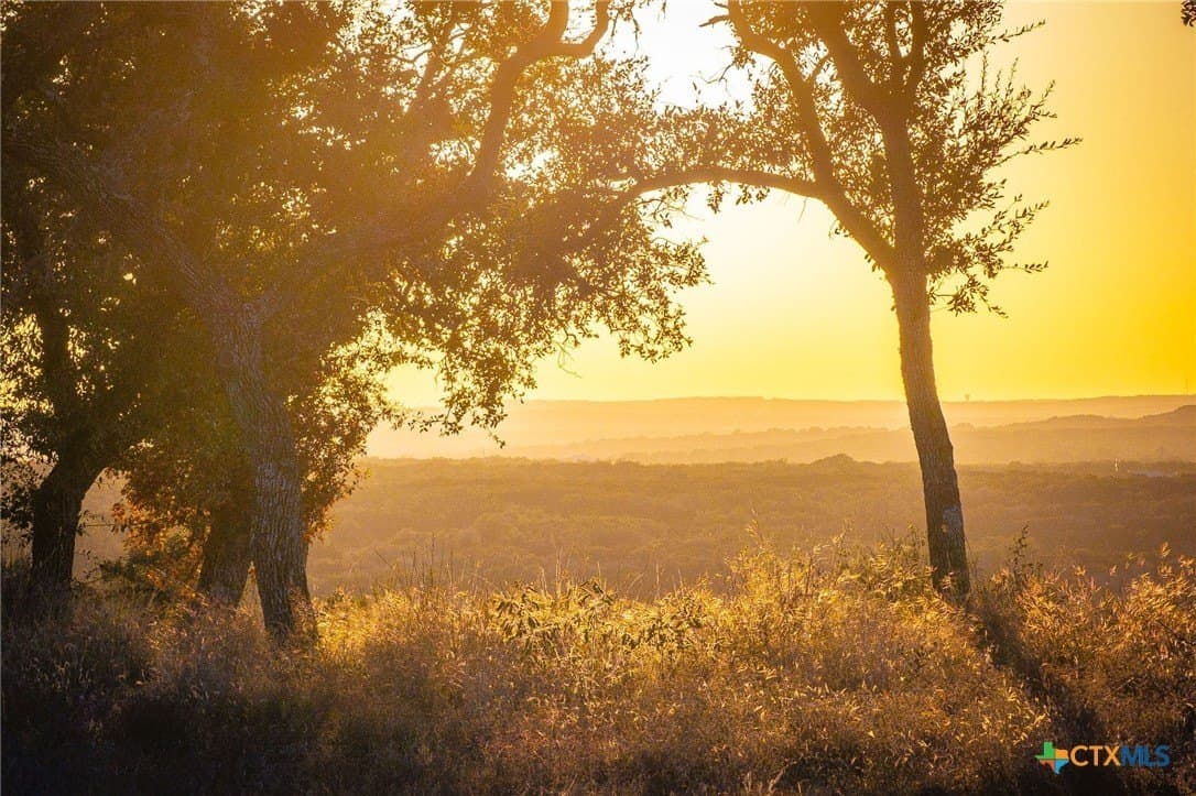 2.53 acres in Comal County - photo 8