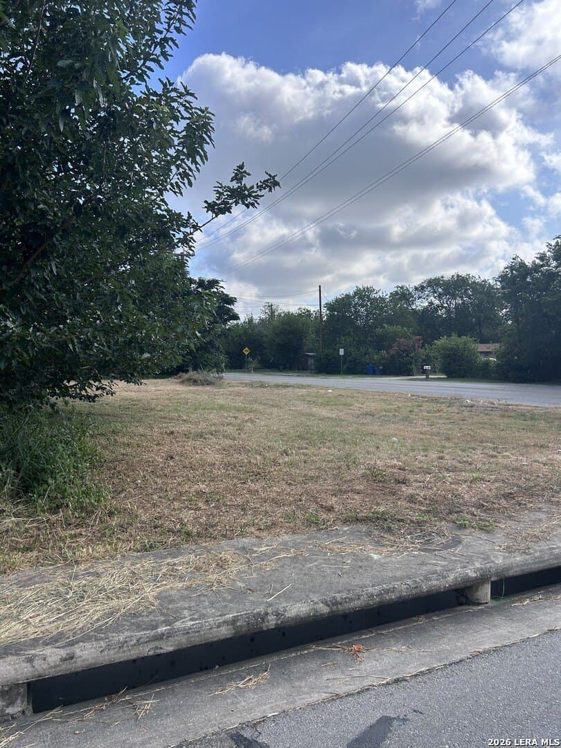 0.09 acres in Bexar County gallery image 2