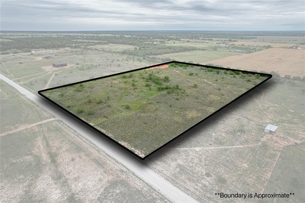 11.2 acres in Jones County gallery image 2