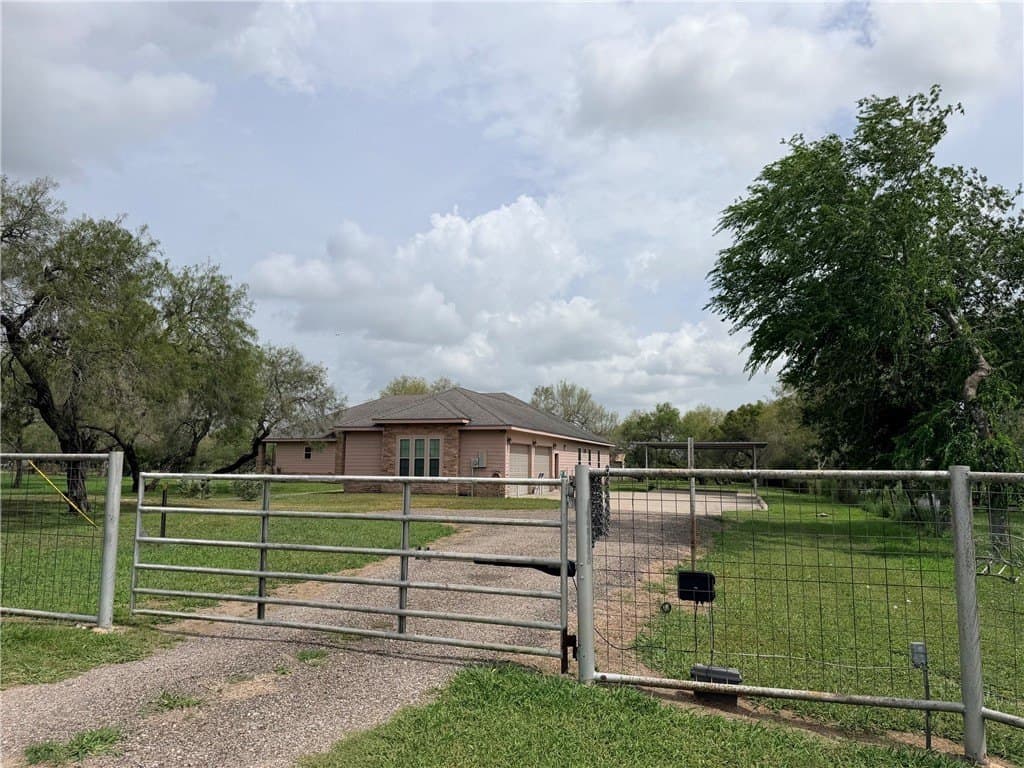 81,457 acres in Kleberg County - photo 34