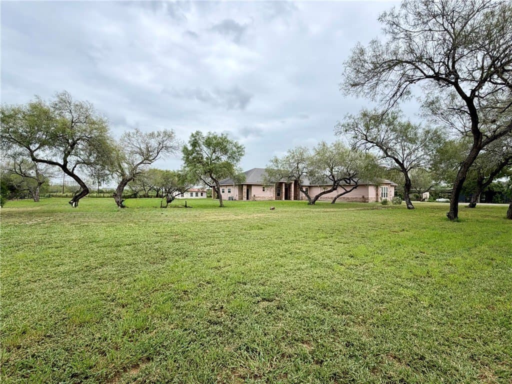 81,457 acres in Kleberg County - photo 33