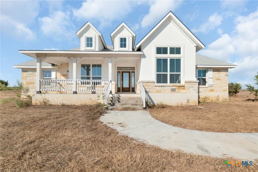 11.5 acres in Lampasas County