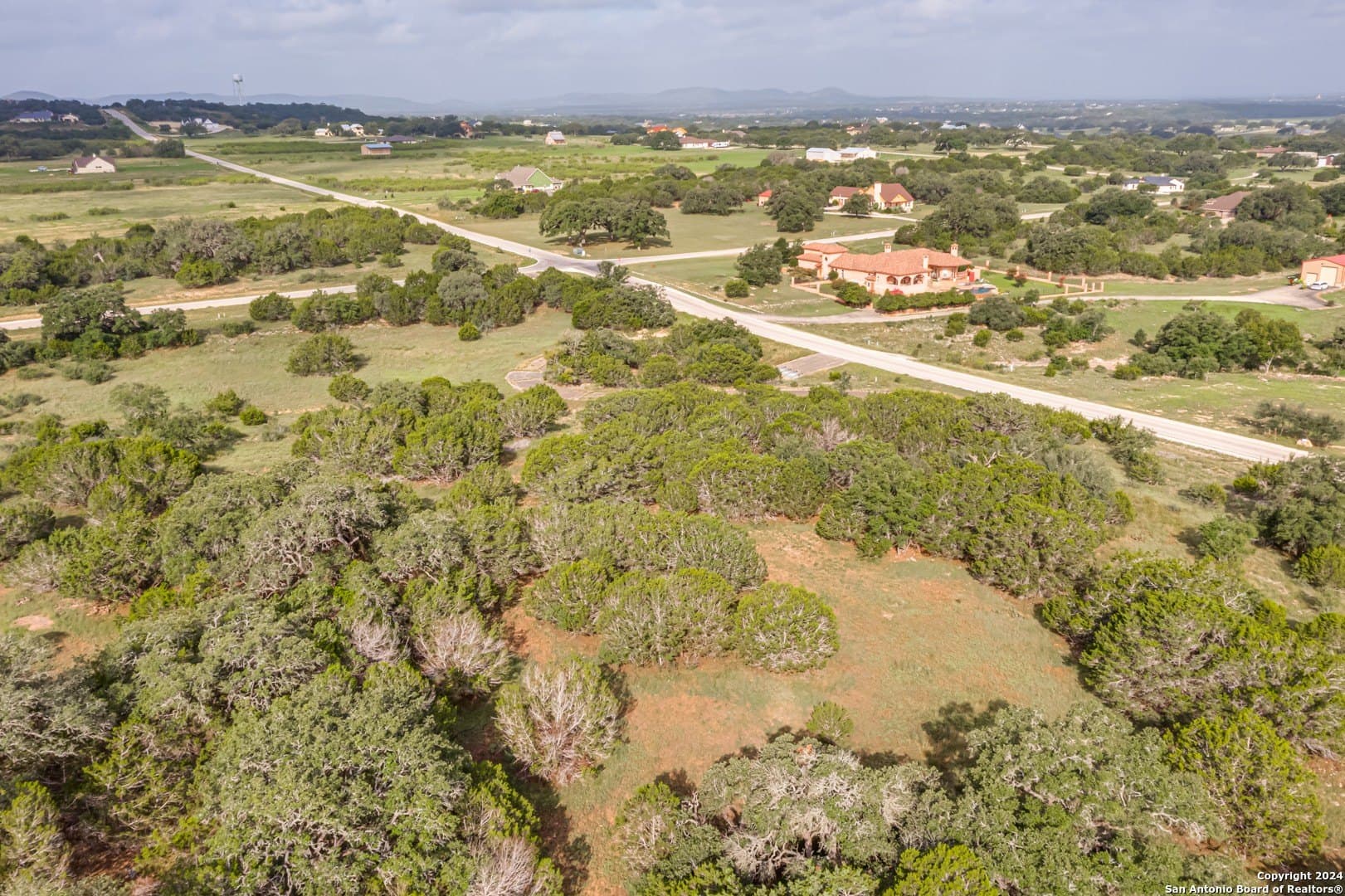 2 acres in Bandera County gallery image 4