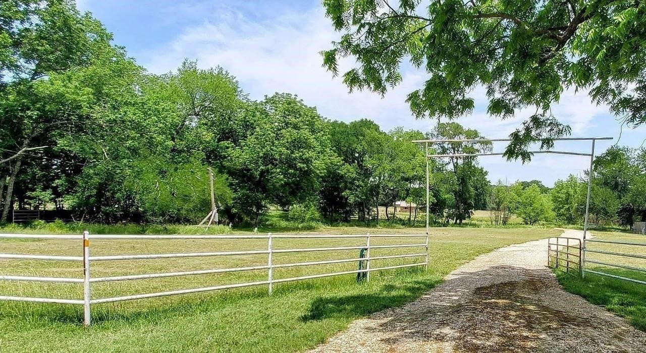 10.13 acres in Grayson County - photo 14
