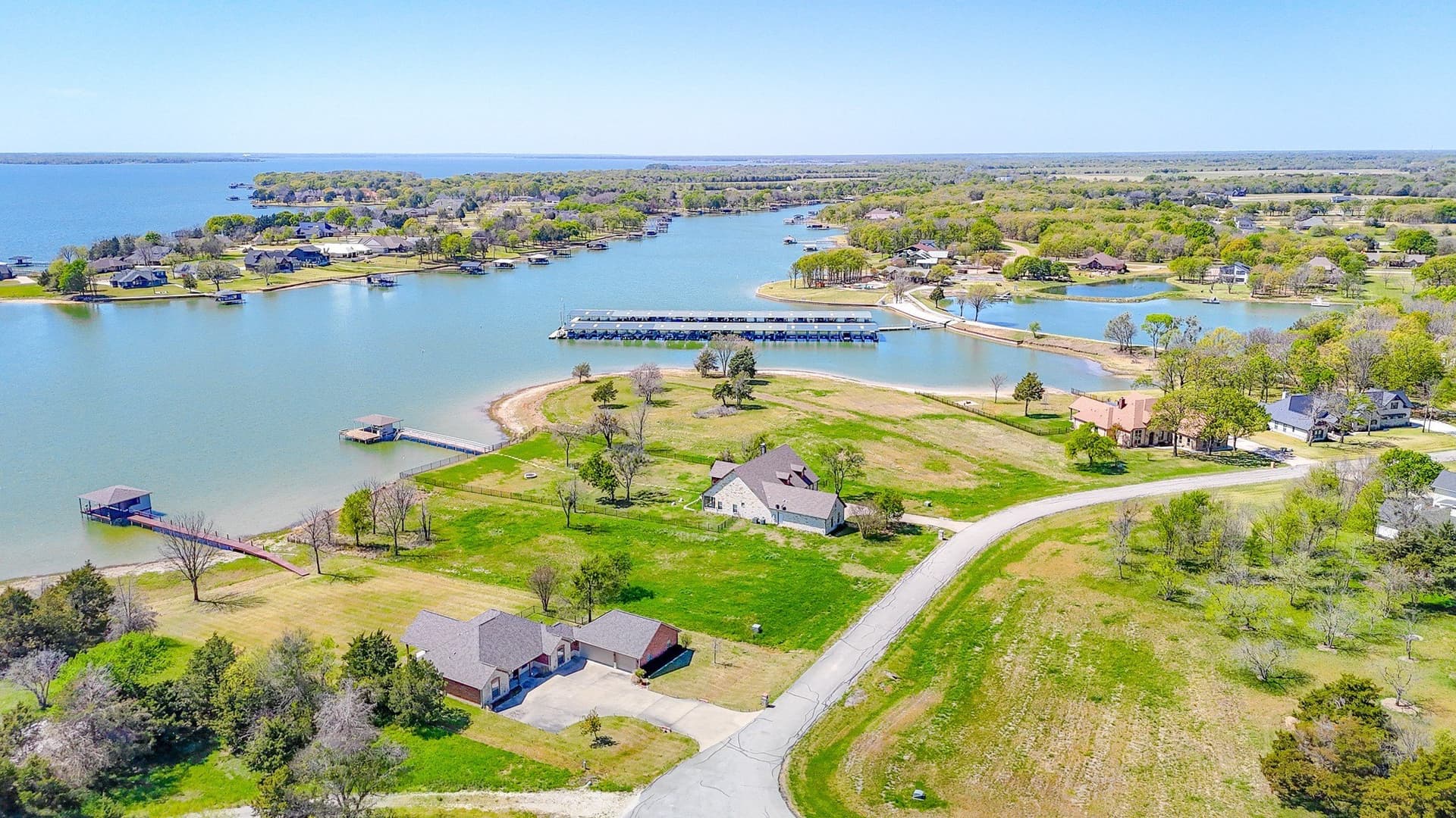 0.82 acres in Navarro County - photo 33