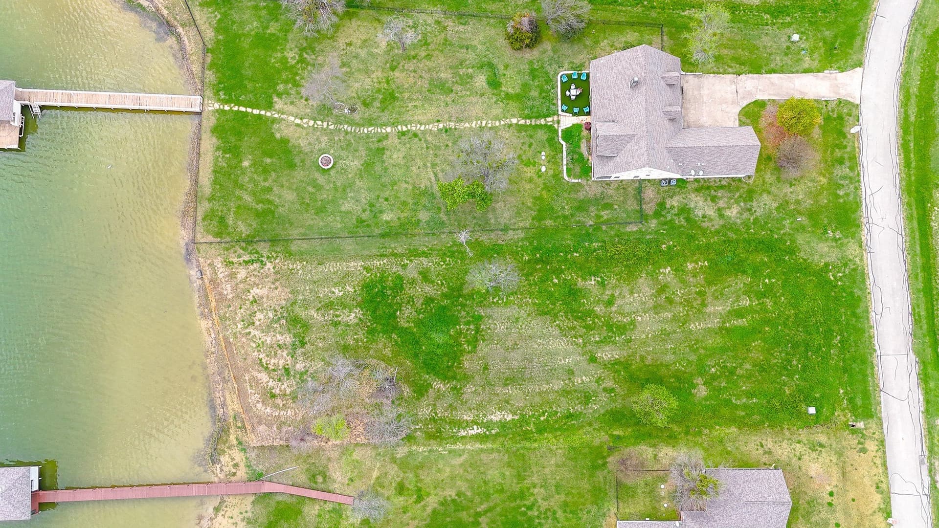 0.82 acres in Navarro County - photo 3