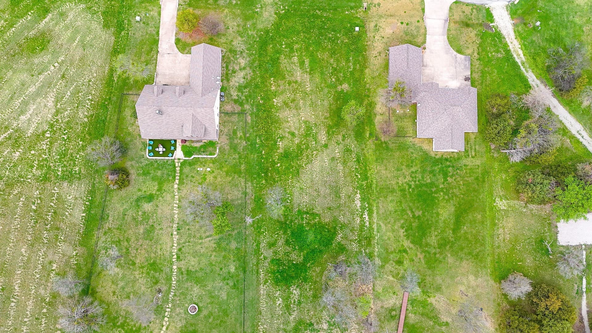 0.82 acres in Navarro County - photo 35
