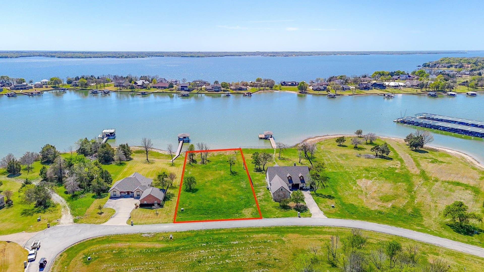 0.82 acres in Navarro County
