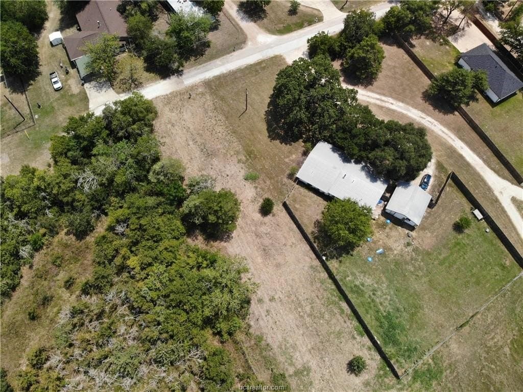 0.73 acres in Brazos County gallery image 3