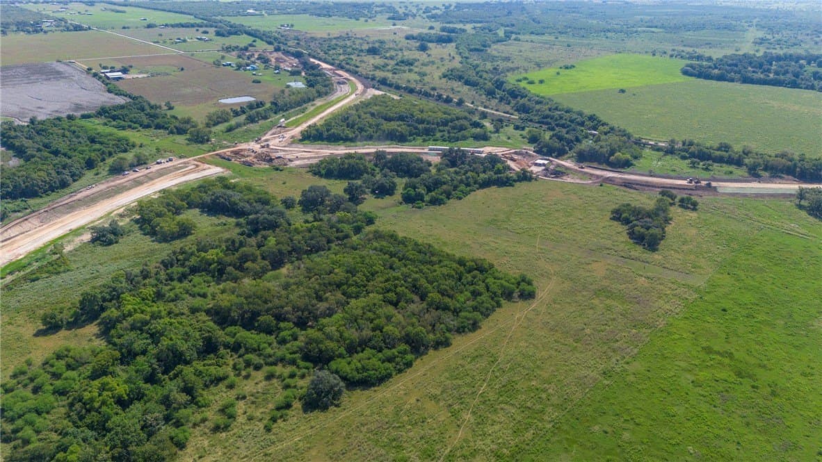 143 acres in Victoria County - photo 8