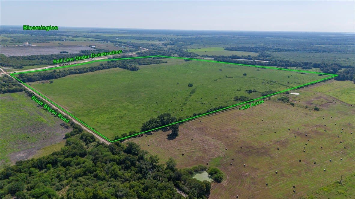 143 acres in Victoria County featured view