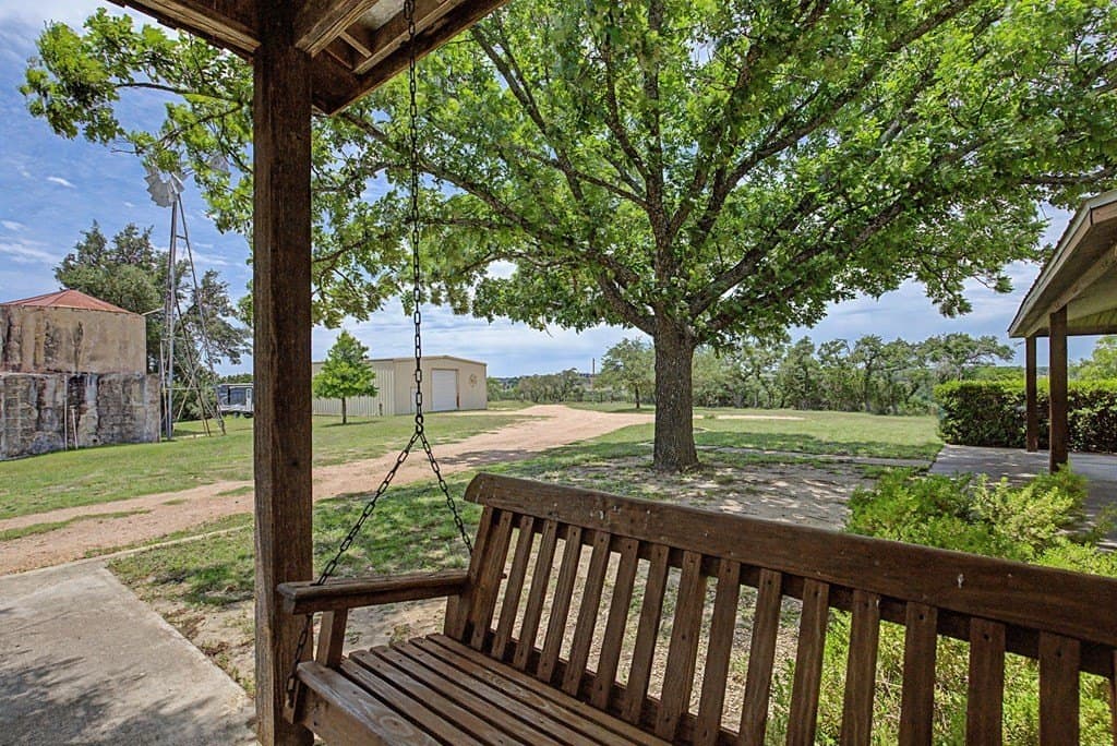10 acres in Gillespie County gallery image 3