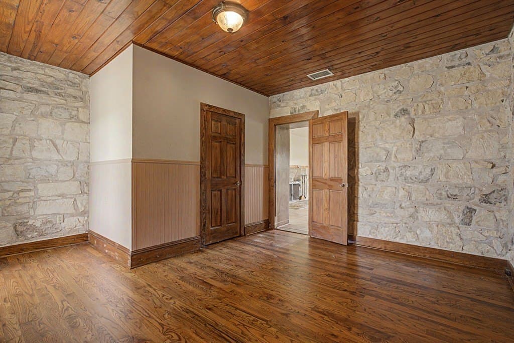 10 acres in Gillespie County - photo 35
