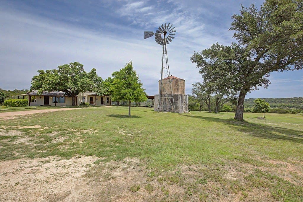 10 acres in Gillespie County featured view