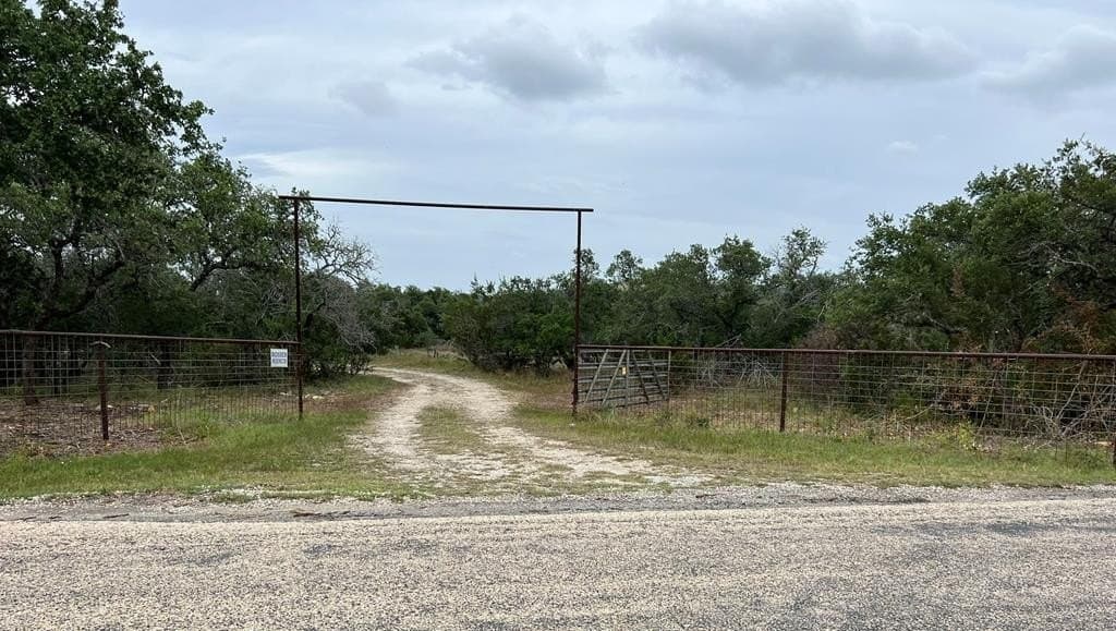 45.3 acres in Gillespie County gallery image 2