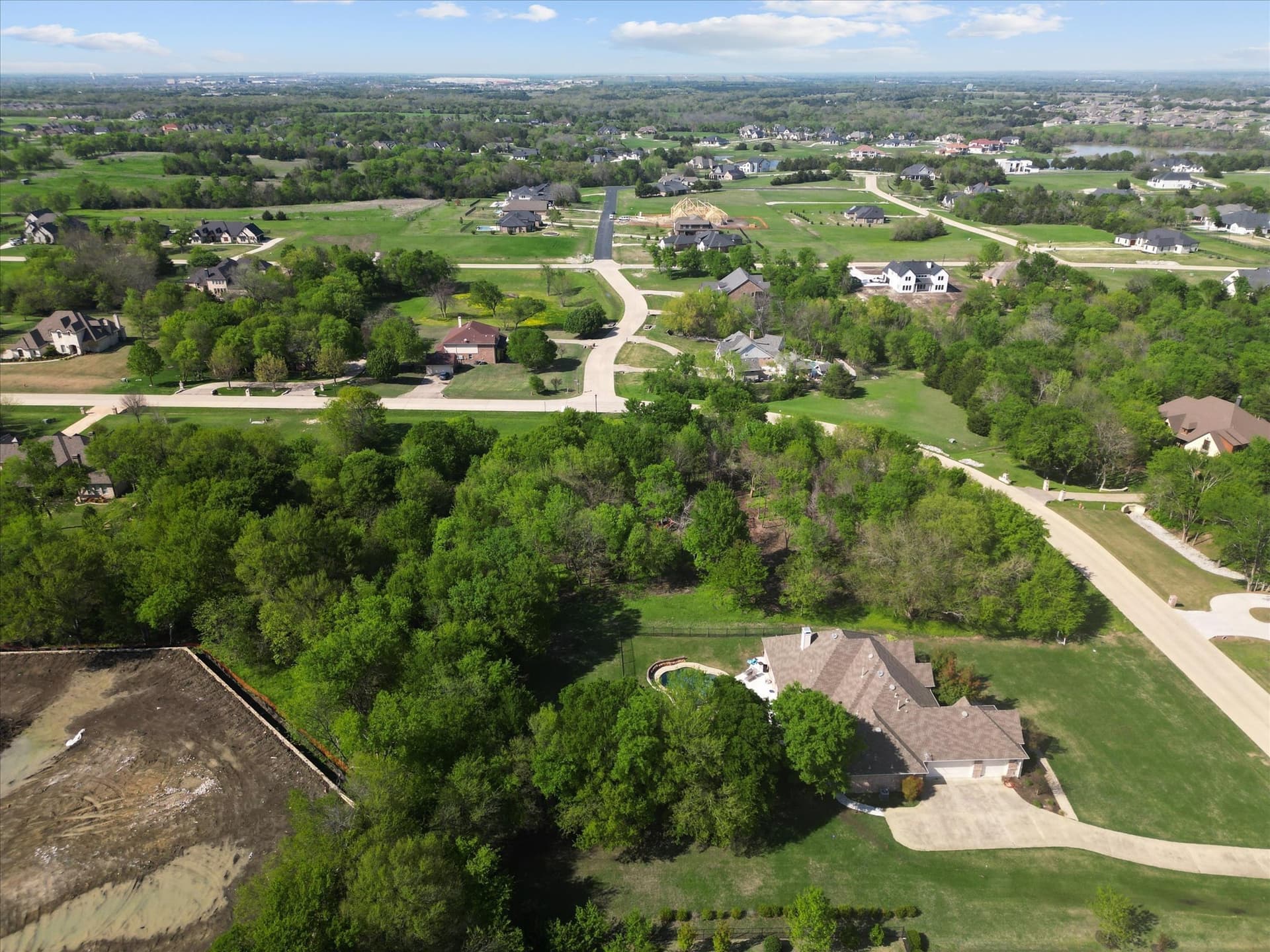 1.61 acres in Collin County gallery image 3