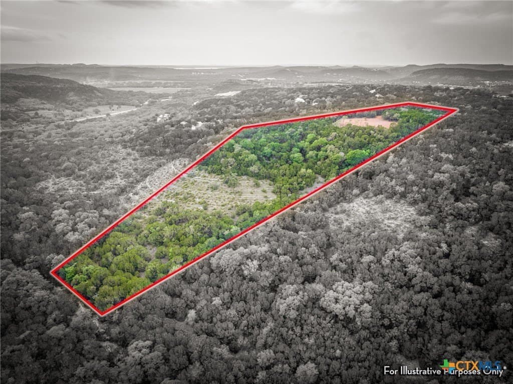 10 acres in Comal County gallery image 3
