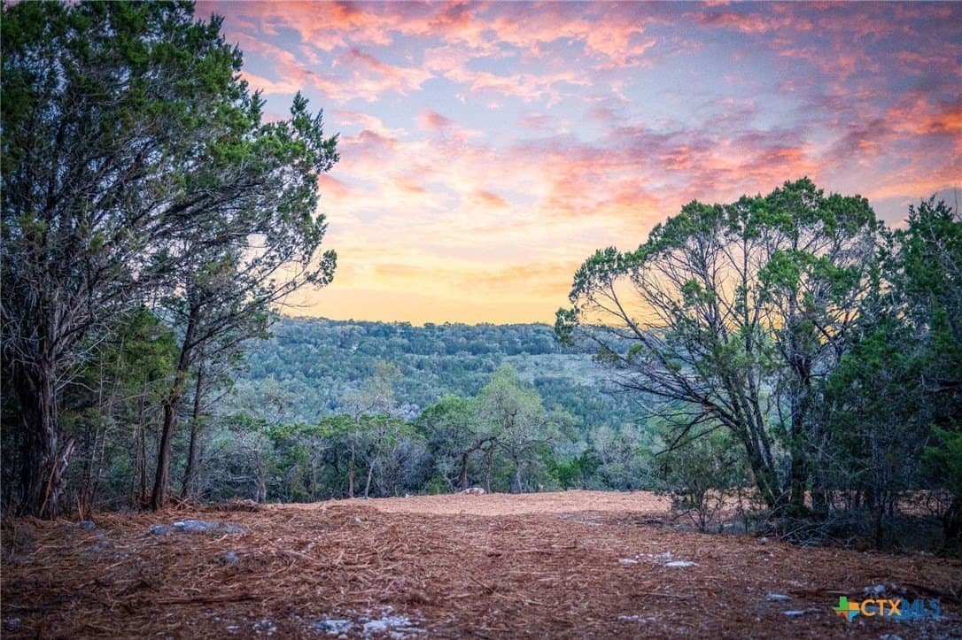 10 acres in Comal County - photo 27