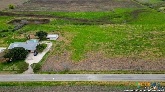 1.25 acres in Guadalupe County - photo 11