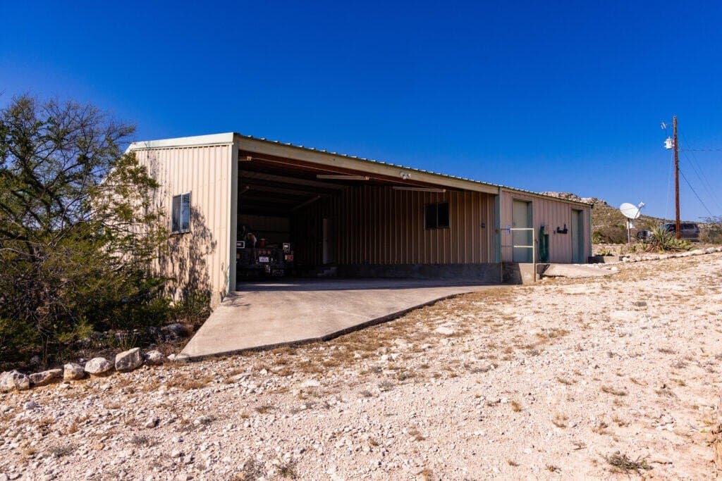 65 acres in Val Verde County - photo 13