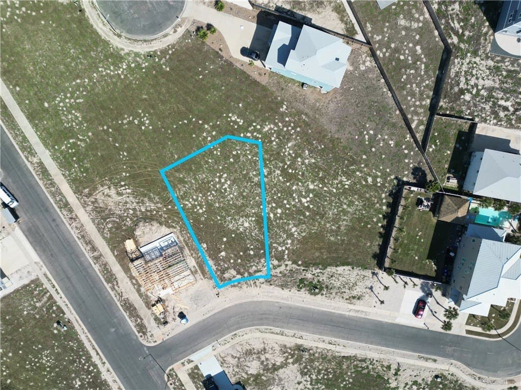 0.17 acres in Nueces County - photo 9