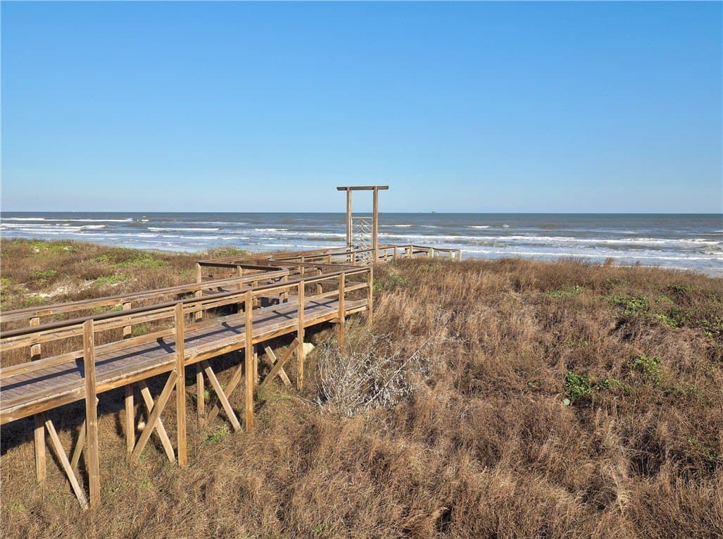 0.17 acres in Nueces County - photo 10