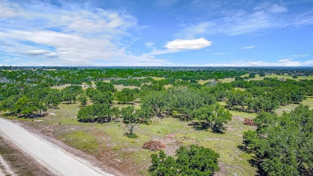 10.3 acres in Gillespie County