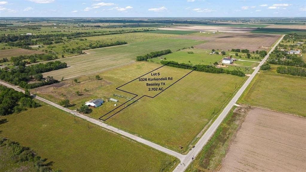 2.7 acres in Fort Bend County