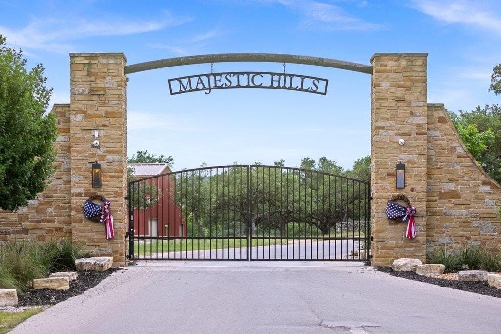5 acres in Blanco County - photo 34