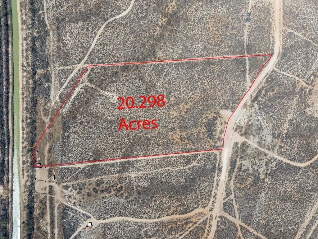 20.3 acres in Maverick County
