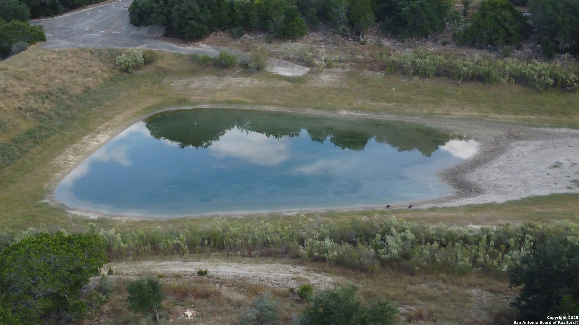 2.08 acres in Bandera County - photo 6