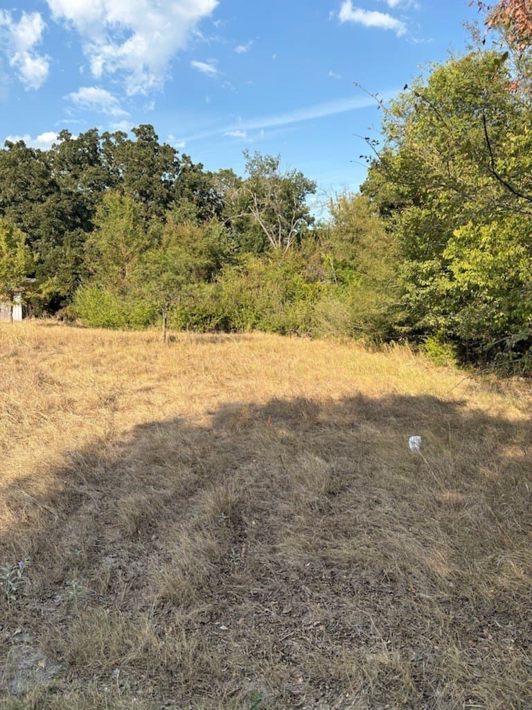 0.45 acres in Navarro County