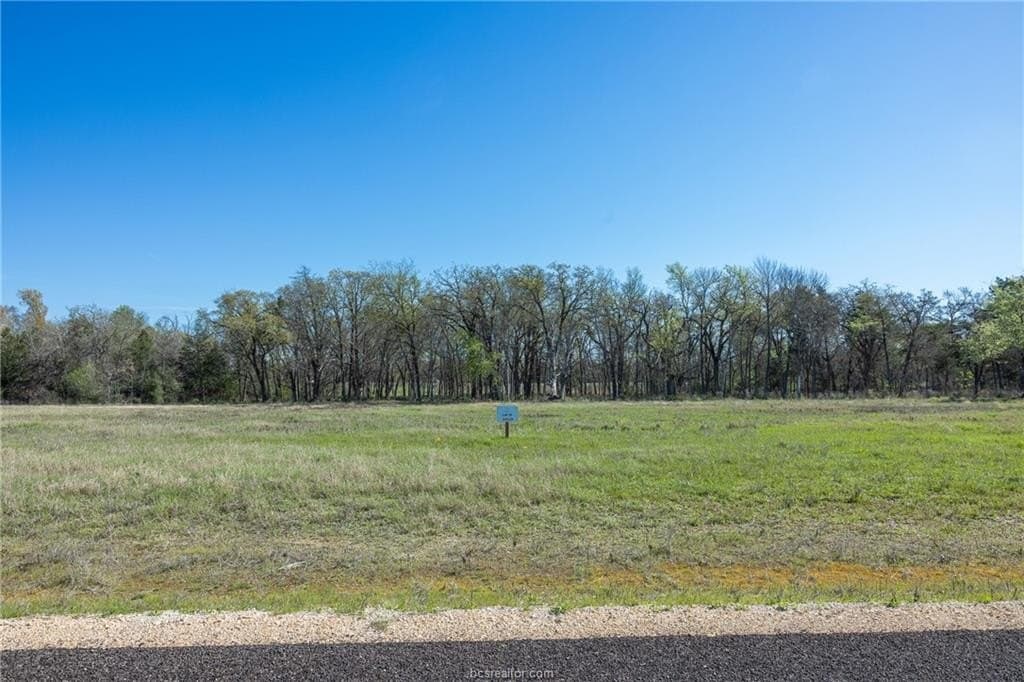 3.75 acres in Milam County