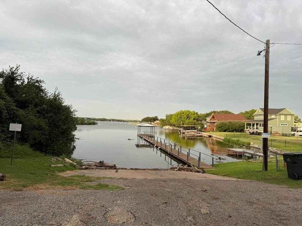 0.46 acres in Hood County - photo 9