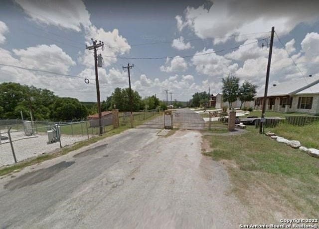 0.26 acres in Bandera County gallery image 3