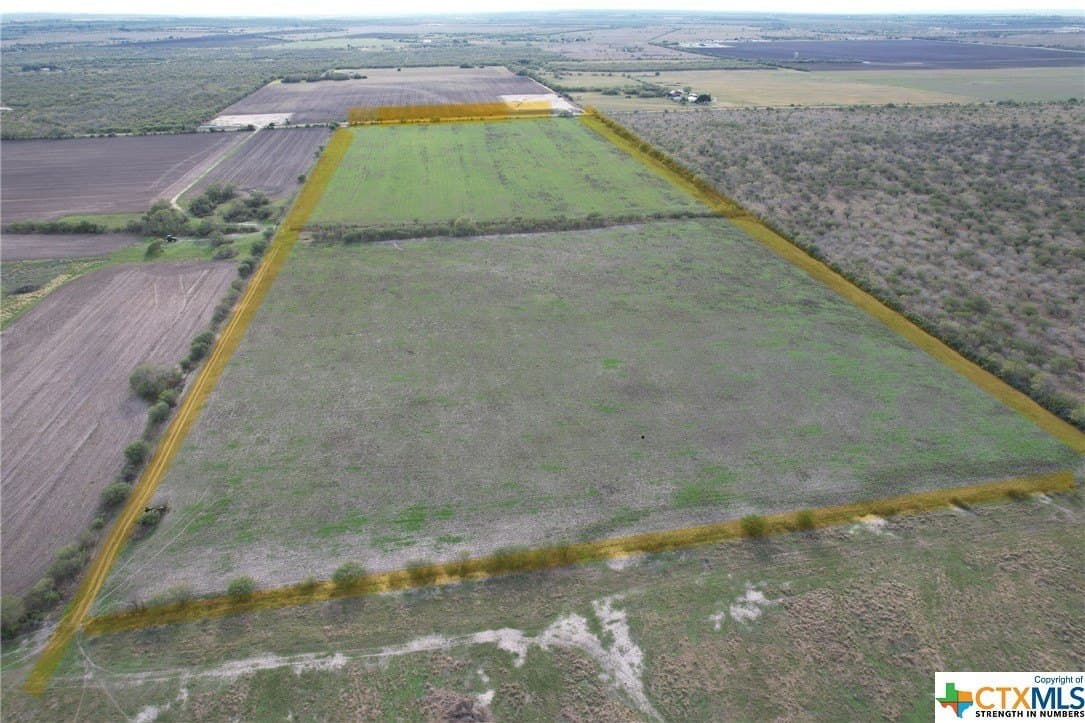48 acres in Karnes County gallery image 2