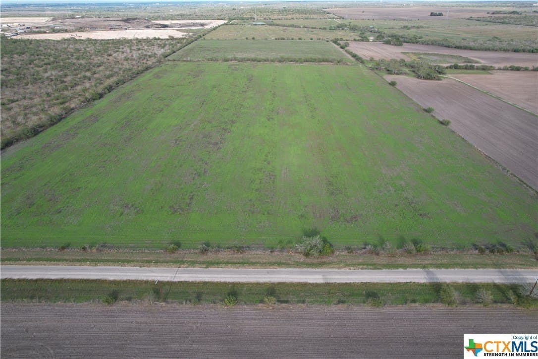 48 acres in Karnes County gallery image 4