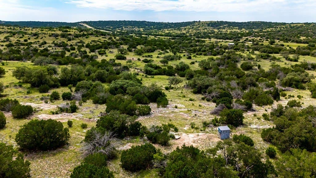 25.66 acres in Edwards County - photo 20