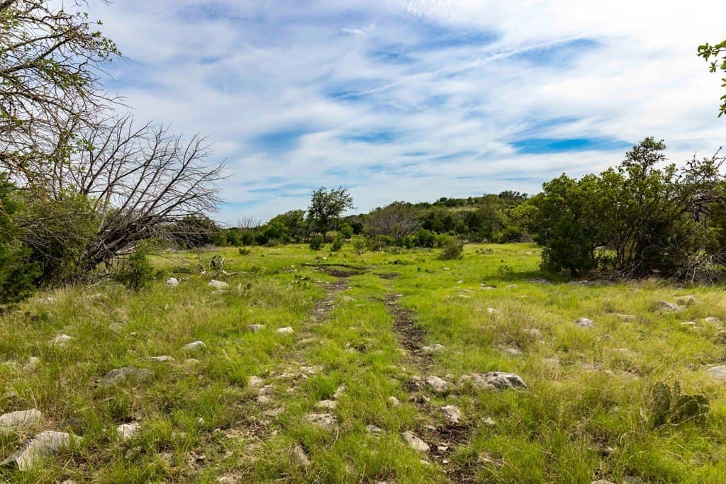 25.66 acres in Edwards County - photo 21